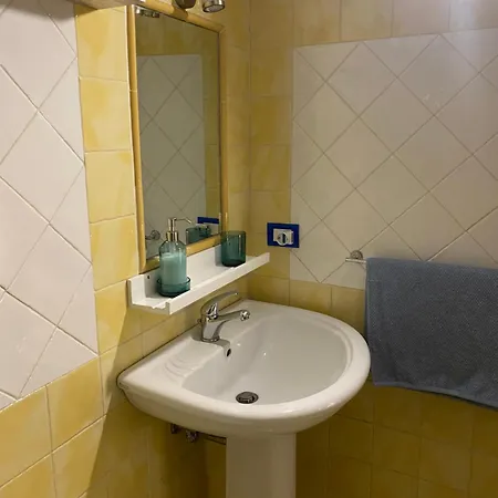 Pausea Downtown Apartment *