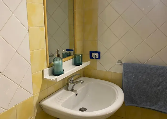 Pausea Downtown Apartment *